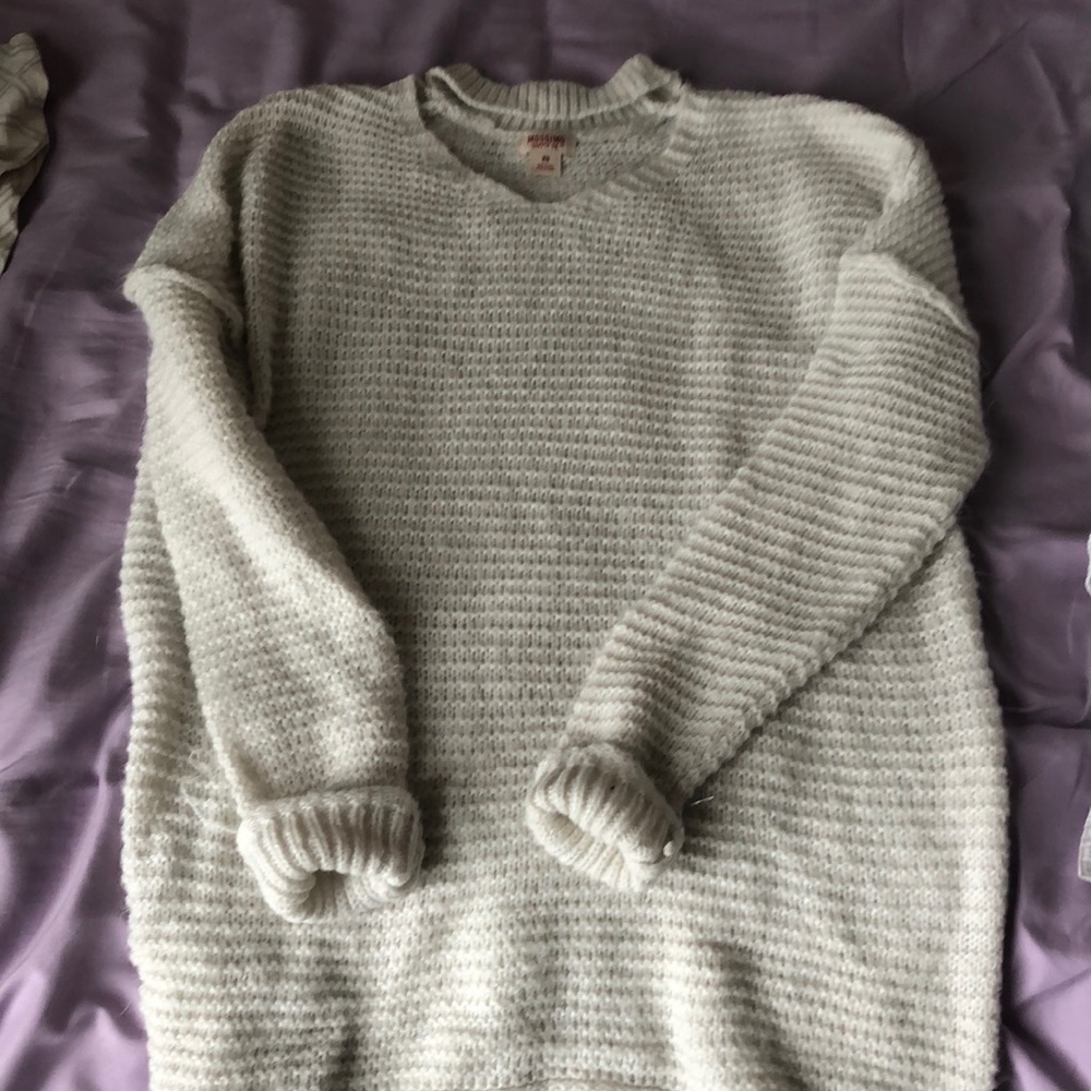 Super Cozy target cut out neck sweater XS